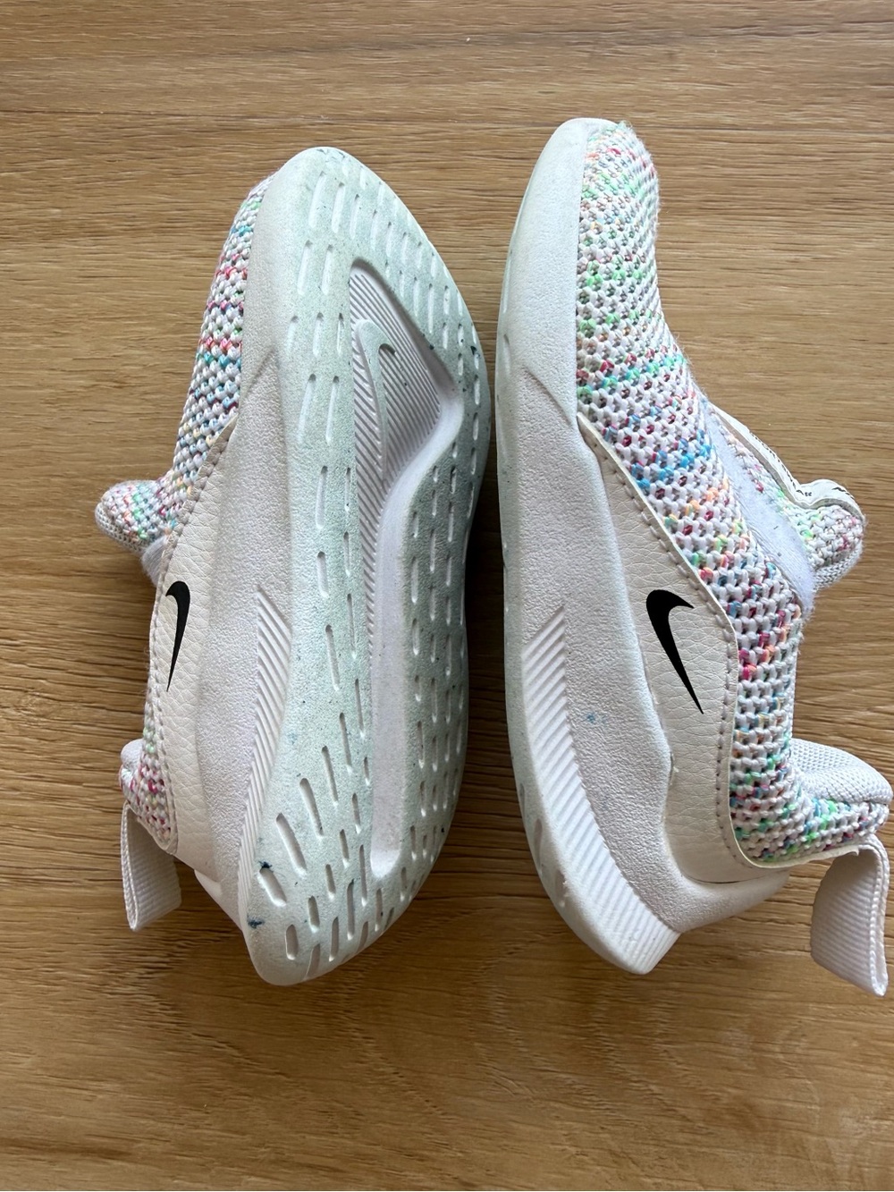Nike Revolution 5 FlyEase Kids Shoes 2/3 years Multicolor Knit Upper Hook Loop
